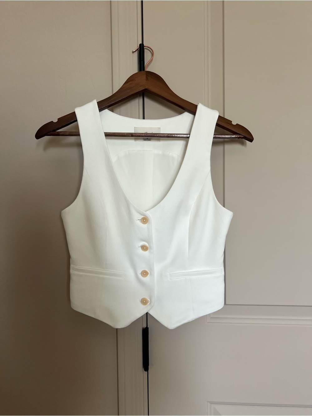 Wilfred White Tailored Button-Front Women's Vest